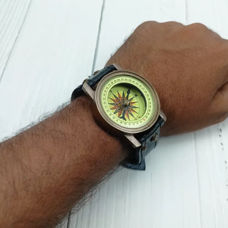wrist compass