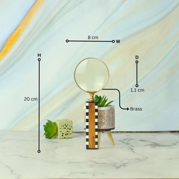 Golden Magnifier Vintage Elegance and Crystal-Clear Magnification (5) Golden Magnifier Vintage Elegance and Crystal-Clear Magnification - Image 5