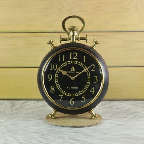 Hanging style clock