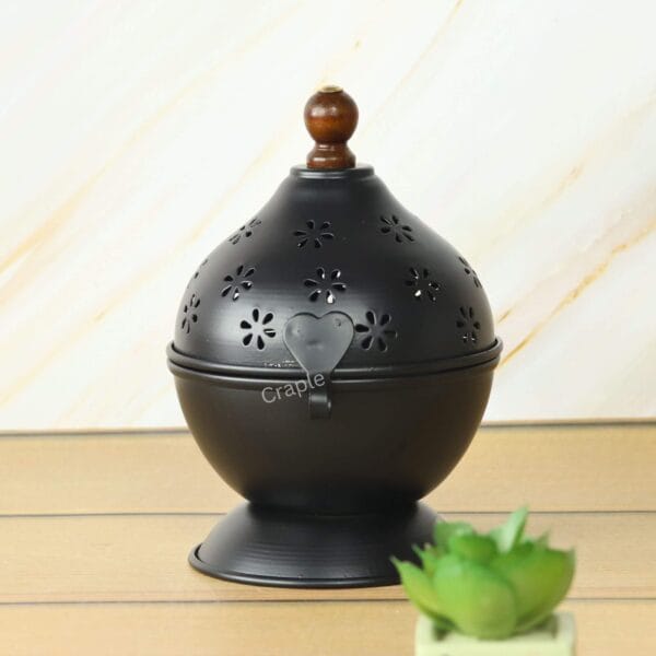 Perfect for safely burning your favorite resins, herbs, or bakhoor for a rich aromatic experience.