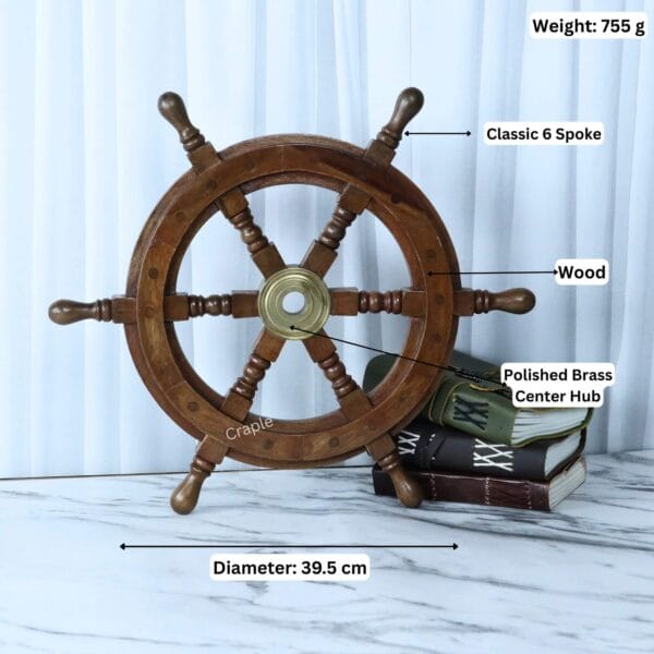 Image of the wooden ship's helm with labels showing a 39.5 cm diameter, 755g weight, and highlighting the wood and brass materials.
