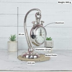 Product image of the hanging clock with labeled dimensions: 30 cm height, 13.5 cm base, and 940g weight.