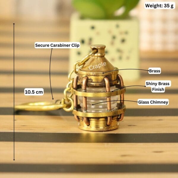Image of the brass lantern keychain with labeled dimensions showing 10.5 cm length and 35g weight.