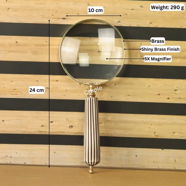 Informational image of the brass magnifying glass showing its dimensions: 24 cm length, 10 cm width, 290g weight, and 5X magnification.