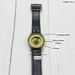 Antique brass wrist compass laid flat with its dimensions labeled, showing a 4.4 cm case width and 60g weight.