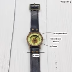 Antique brass wrist compass laid flat with its dimensions labeled, showing a 4.4 cm case width and 60g weight.