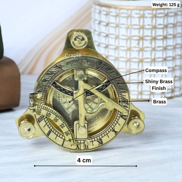 Brass sundial compass with its dimensions labeled: 4 cm diameter and 125g weight.