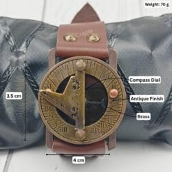 Brass wrist sundial showing its dimensions, with a 4 cm case width, 3.5 cm height, and 70g weight.